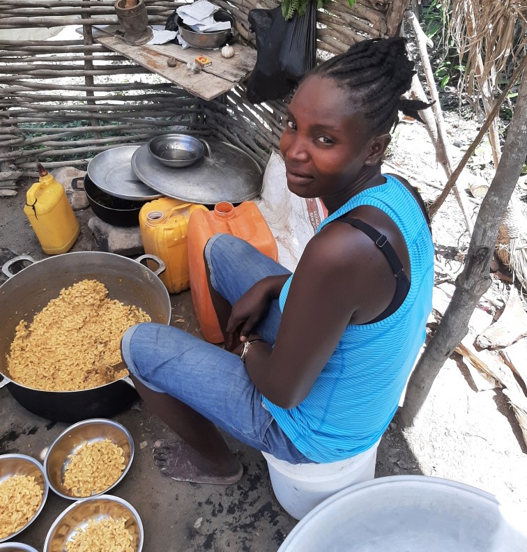 b2ap3 large Feeding Center2