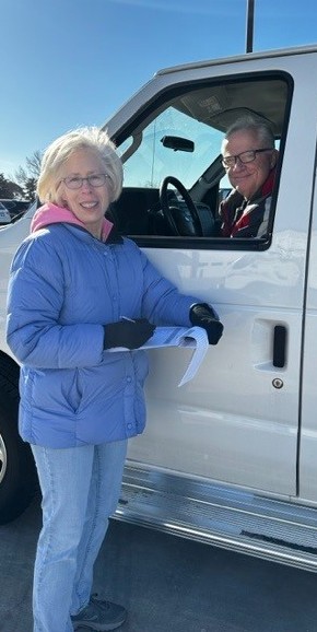 Kindness in Action: Midwest Food Bank Volunteers 6 b2ap3 large Pilons Susie 1